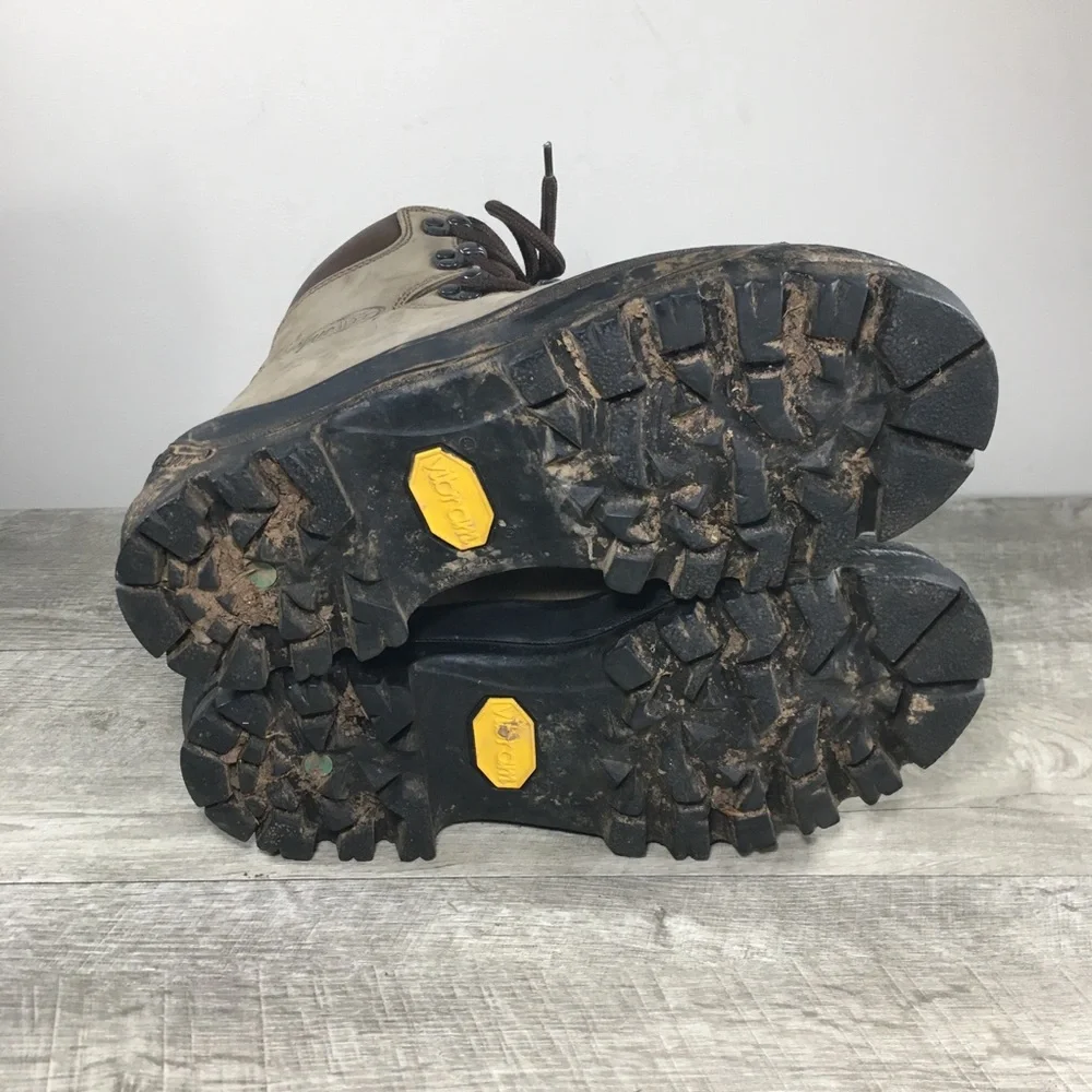 Vasque M7979 Women’s Mountaineering Hiking Gore-Tex Leather Hiker Boots Size 6.5